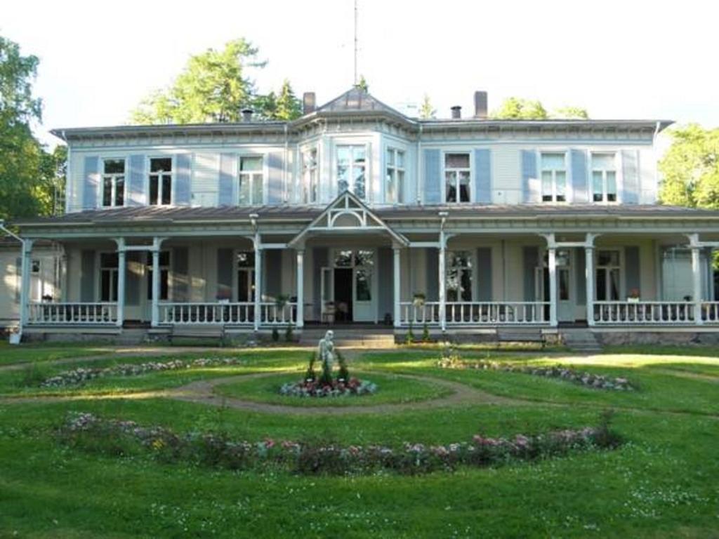 Neitsytniemen Kartano Bed & Breakfast Imatra Dış mekan fotoğraf